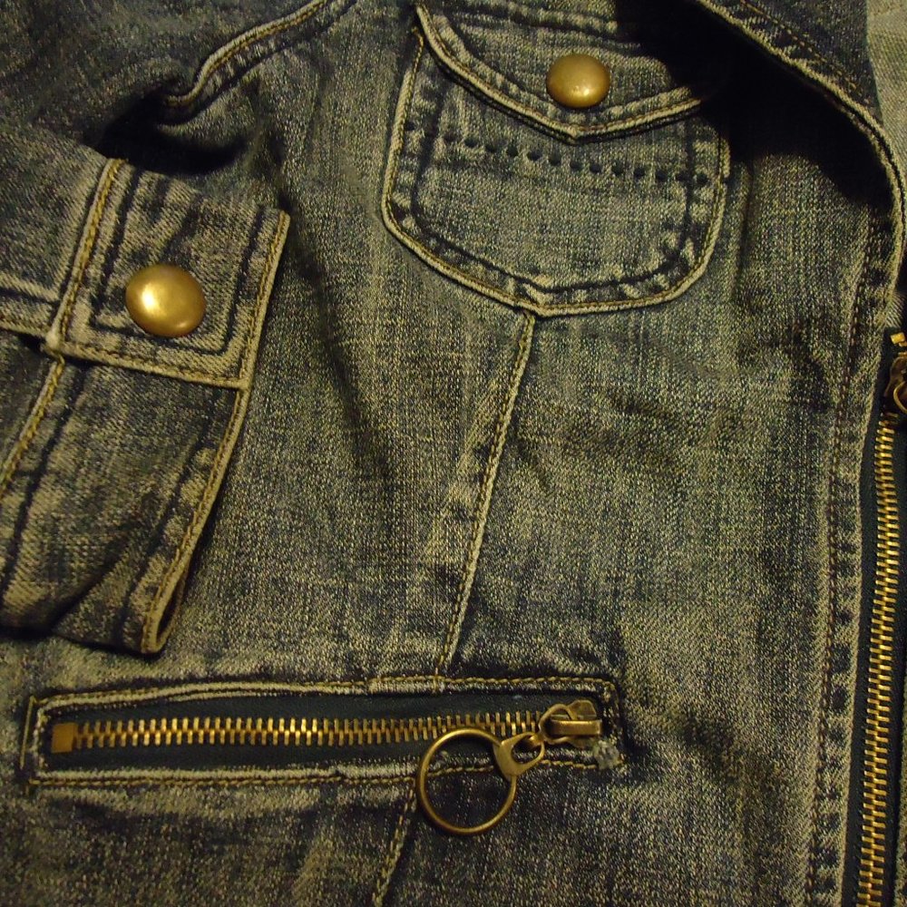 Detailed Baccini Denim Jacket - image 3